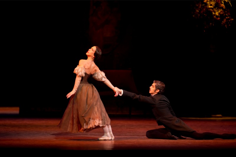 Morera and Bonelli in Act III, all images ROH/ Bill Cooper