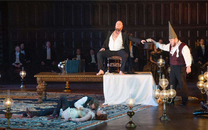 Sparafucile and Rigoletto, Duke and Maddalena on floor